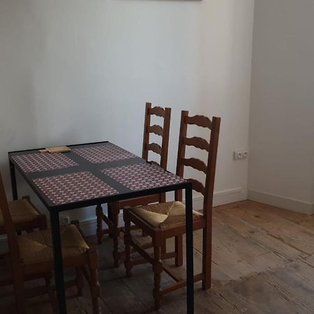 פאמייר Appartements Simples Et Fonctionnels מראה חיצוני תמונה