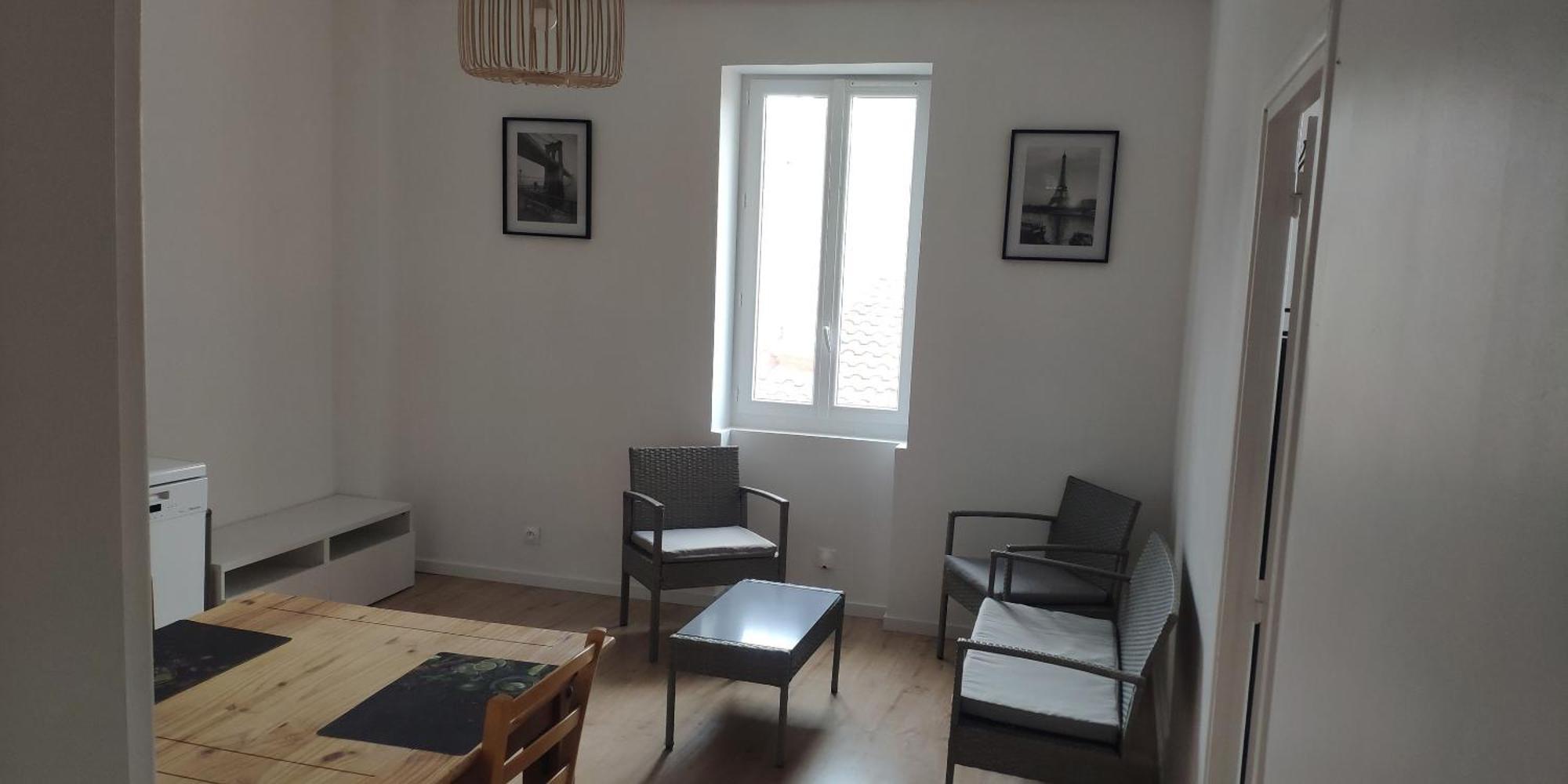 פאמייר Appartements Simples Et Fonctionnels מראה חיצוני תמונה